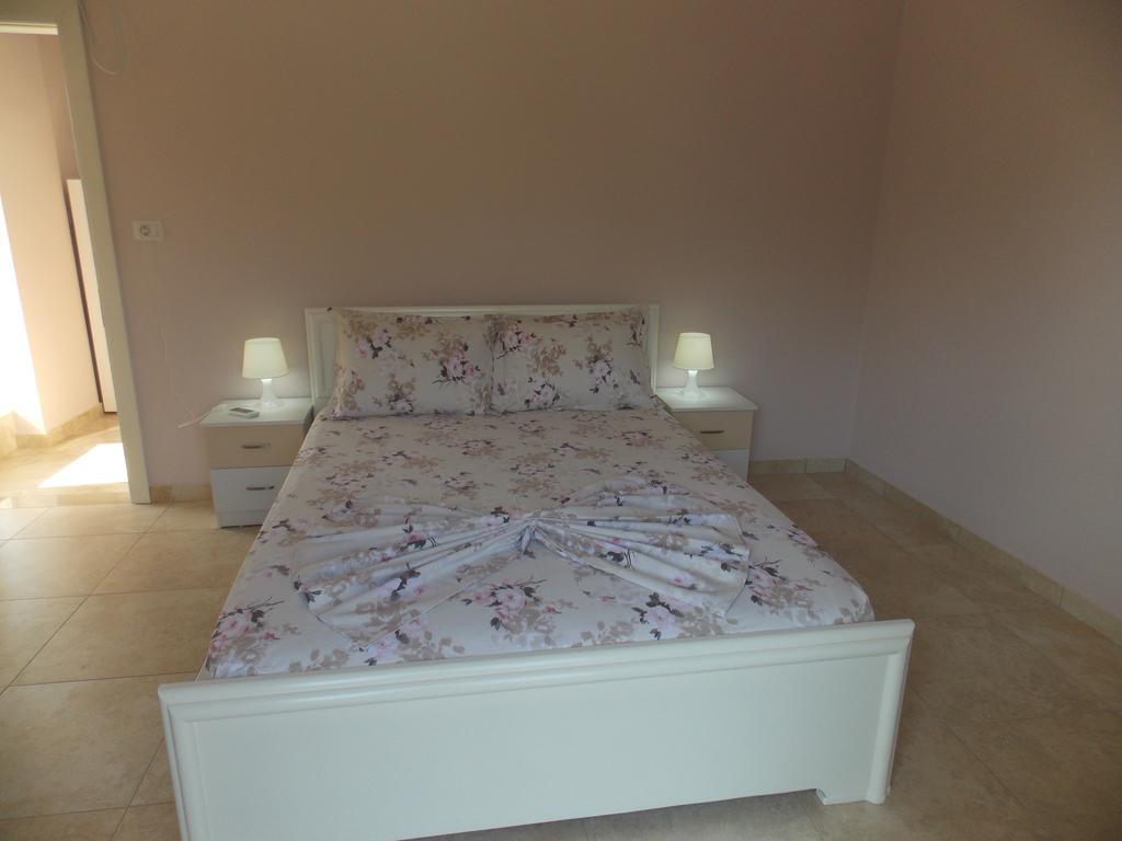 Linda Home Sarandë Exterior foto